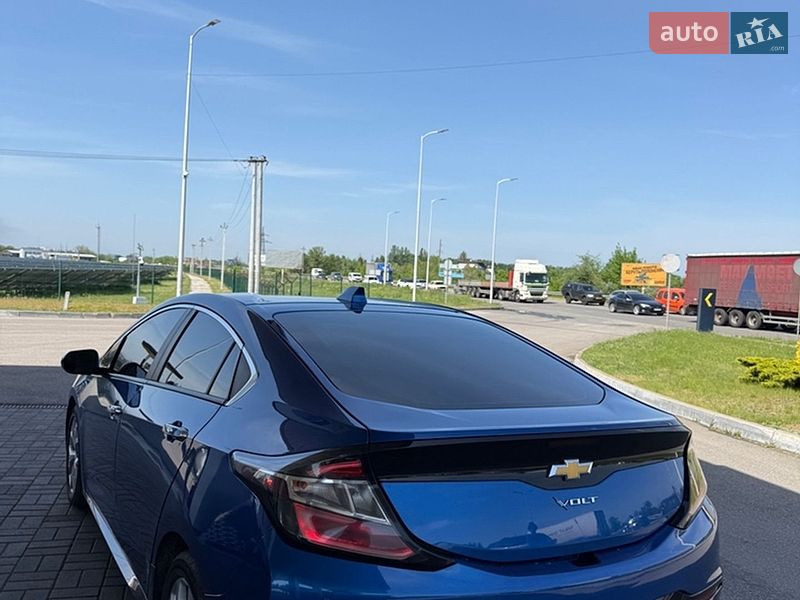 Хетчбек Chevrolet Volt 2016 в Дніпрі