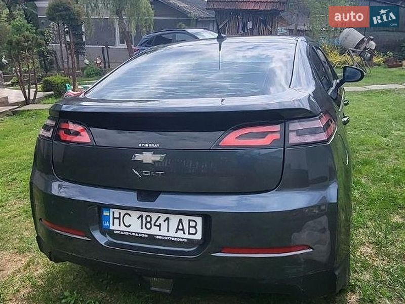 Хэтчбек Chevrolet Volt 2012 в Монастыриске