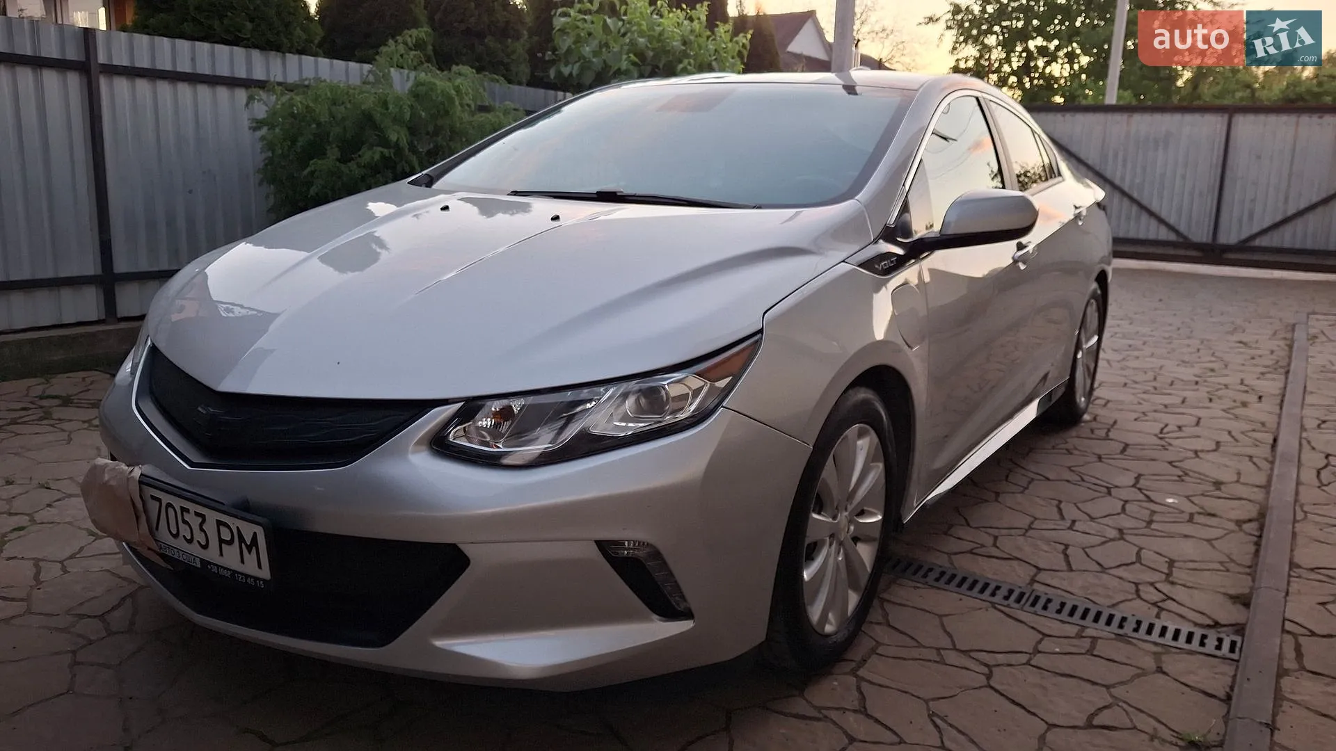 2017 Chevrolet Volt - фото 1