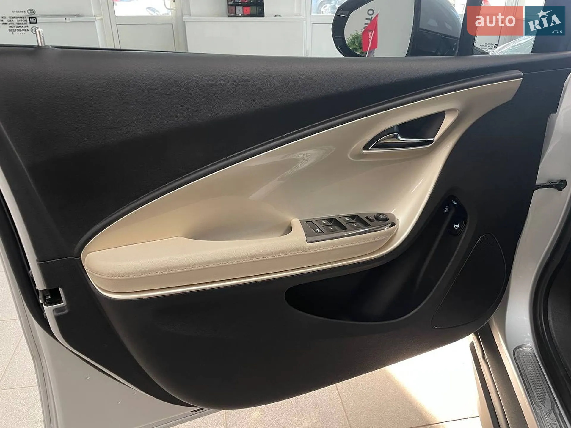 2012 Chevrolet Volt - мініатюра 16