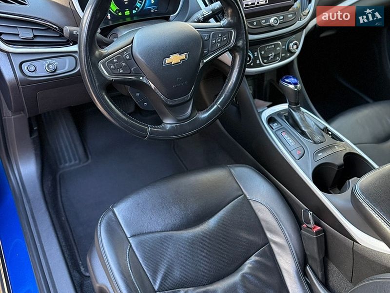 Хэтчбек Chevrolet Volt 2016 в Киеве