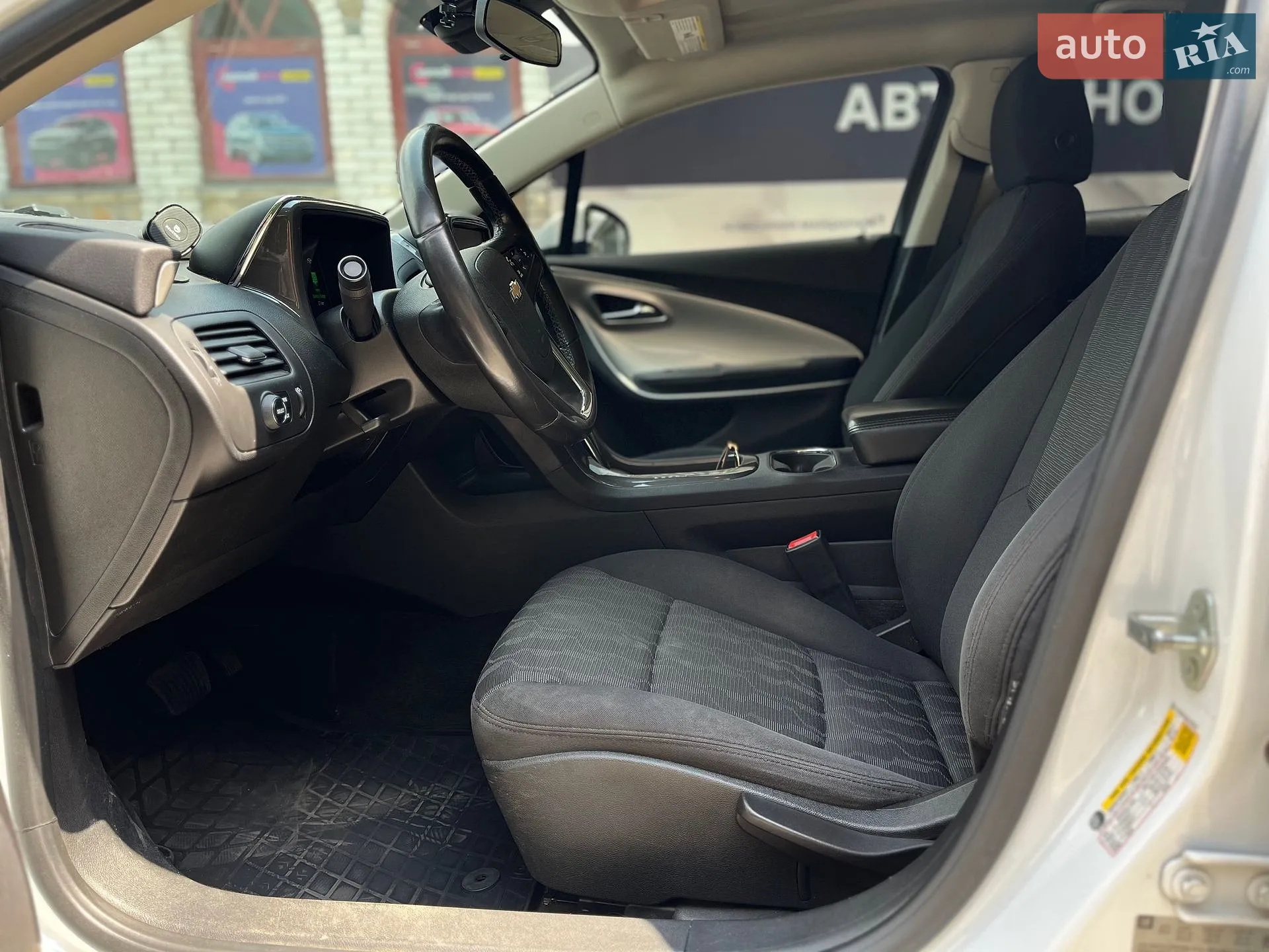 2014 Chevrolet Volt - мініатюра 11