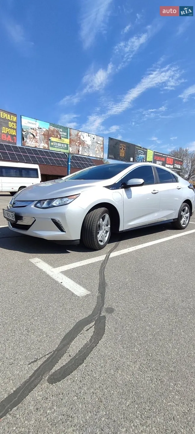 2018 Chevrolet Volt - фото 1