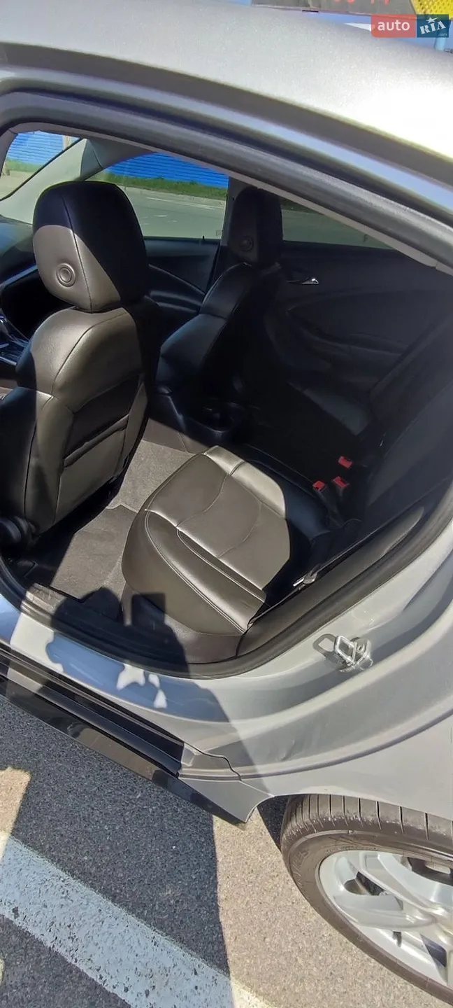 2018 Chevrolet Volt - мініатюра 9