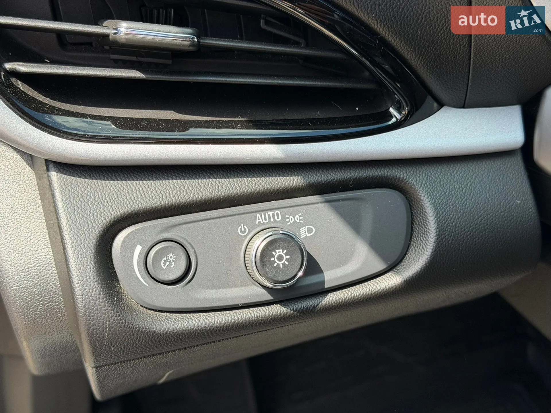2015 Chevrolet Volt - мініатюра 15