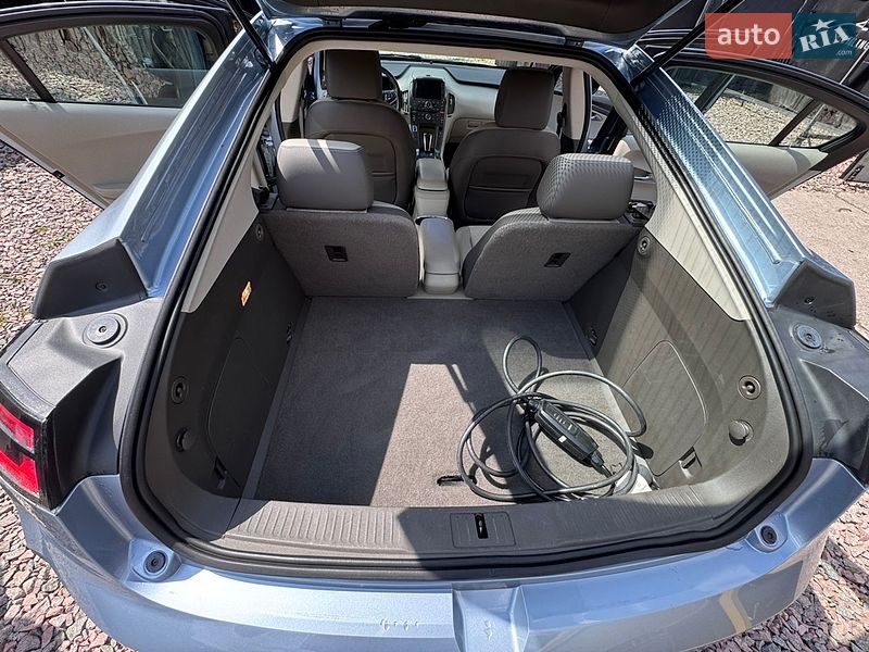 Хетчбек Chevrolet Volt 2014 в Києві