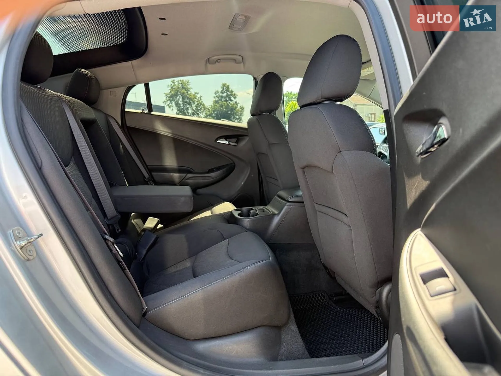 2016 Chevrolet Volt - мініатюра 11