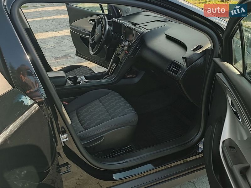 Хетчбек Chevrolet Volt 2014 в Дубні