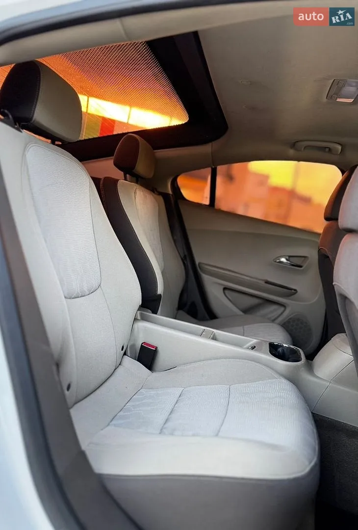 2014 Chevrolet Volt - мініатюра 10