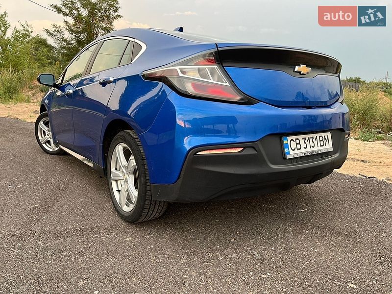 Хетчбек Chevrolet Volt 2016 в Чернігові