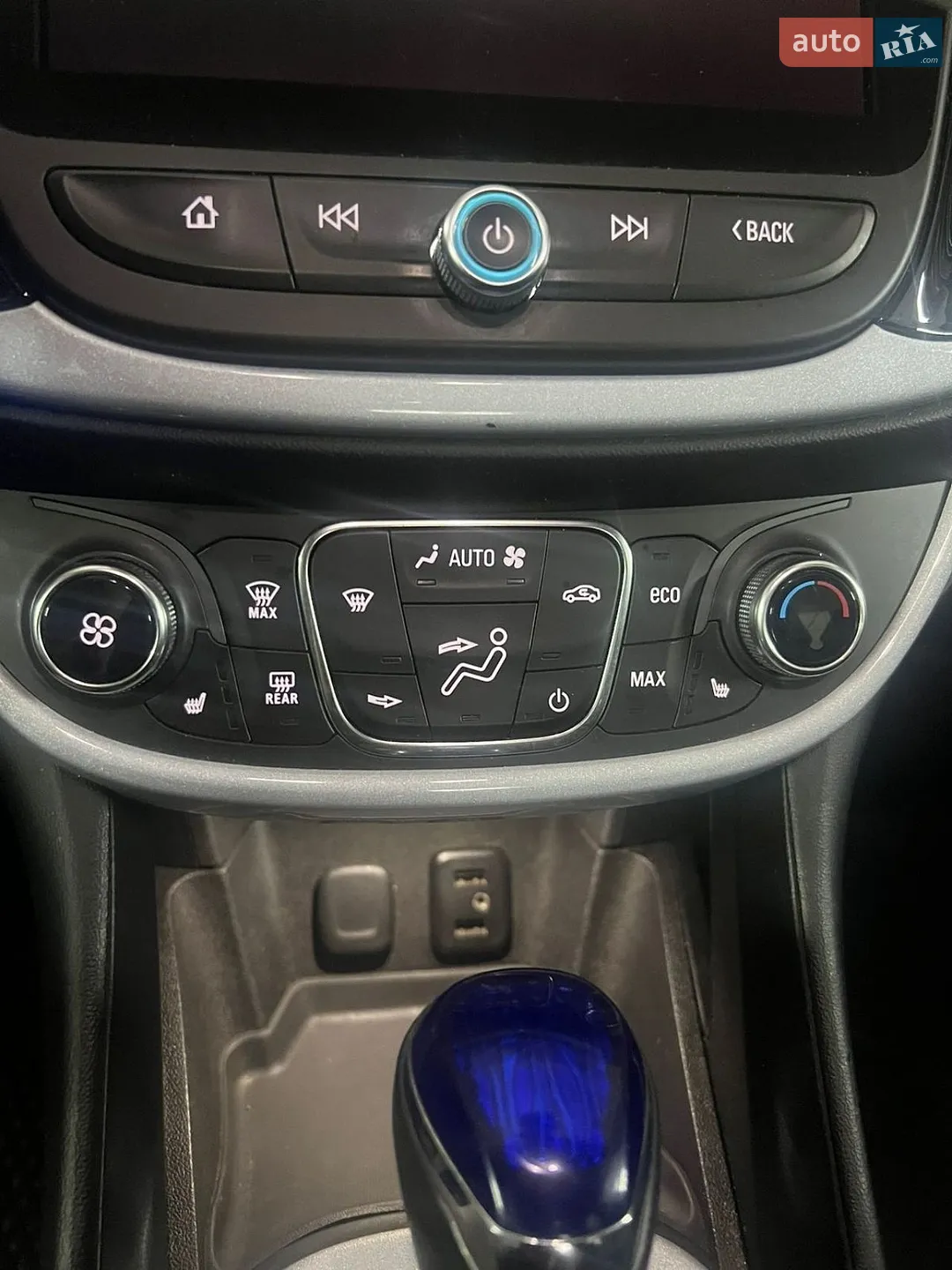 2016 Chevrolet Volt - мініатюра 11
