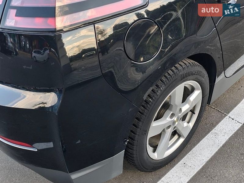 Хетчбек Chevrolet Volt 2014 в Києві
