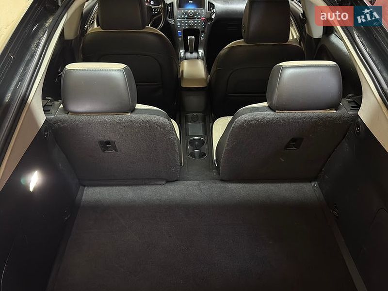 Хэтчбек Chevrolet Volt 2012 в Одессе