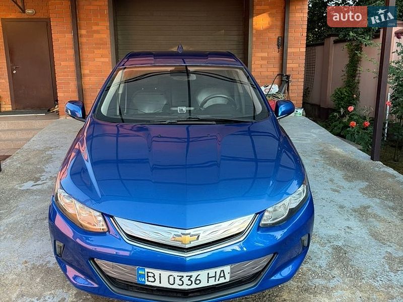 Хэтчбек Chevrolet Volt 2017 в Днепре