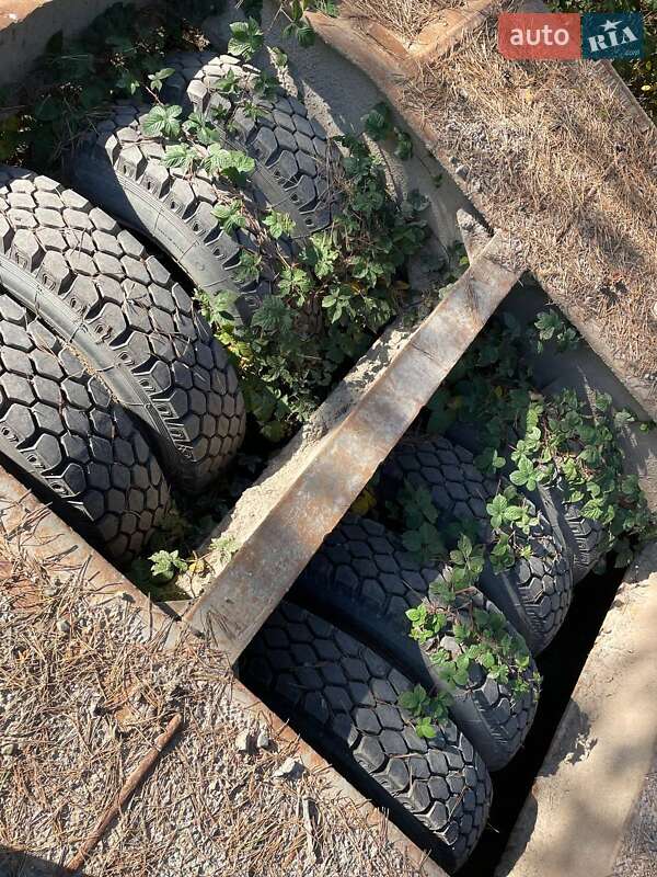 Лафет ЧМЗАП 5208 1990 в Сарнах