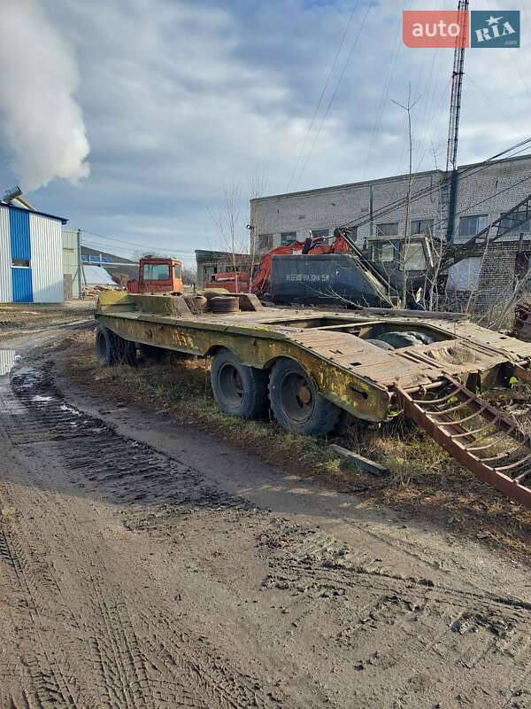 Платформа ЧМЗАП 5208 1993 в Ратному фото 2 Платформа ЧМЗАП 5208 1993 в Ратному