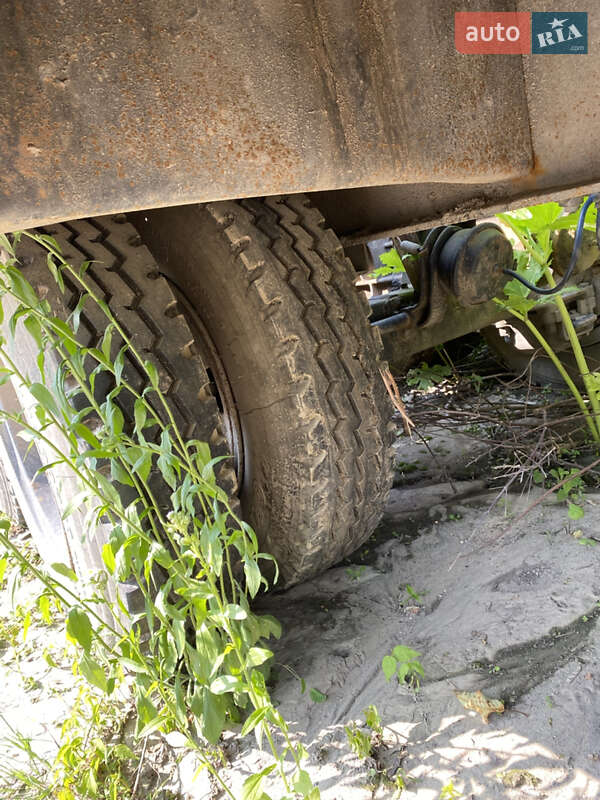 Бортовой полуприцеп ЧМЗАП 5523 1986 в Сатанове
