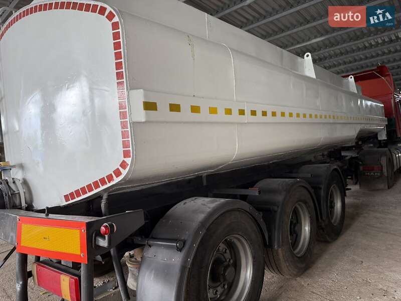 Цистерна полуприцеп ЧМЗАП 9985 1998 в Виннице