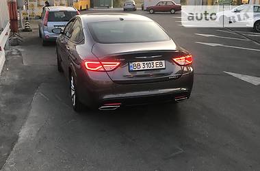 Седан Chrysler 200 2015 в Киеве