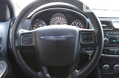 Седан Chrysler 200 2013 в Одессе