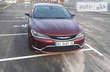 Седан Chrysler 200 2015 в Киеве