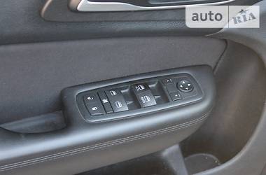 Седан Chrysler 200 2015 в 