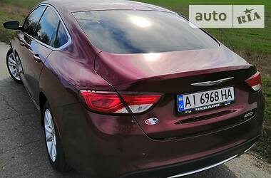 Седан Chrysler 200 2015 в Березане