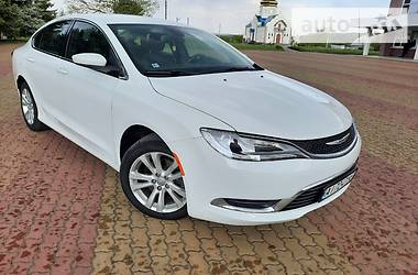 Седан Chrysler 200 2015 в Миронівці