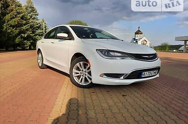 Седан Chrysler 200 2015 в Миронівці