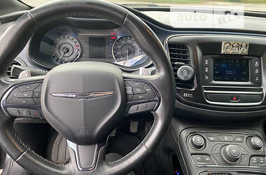 Седан Chrysler 200 2015 в Києві