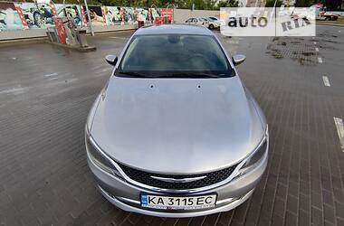 Седан Chrysler 200 2015 в Києві