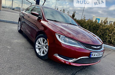 Седан Chrysler 200 2015 в Дніпрі