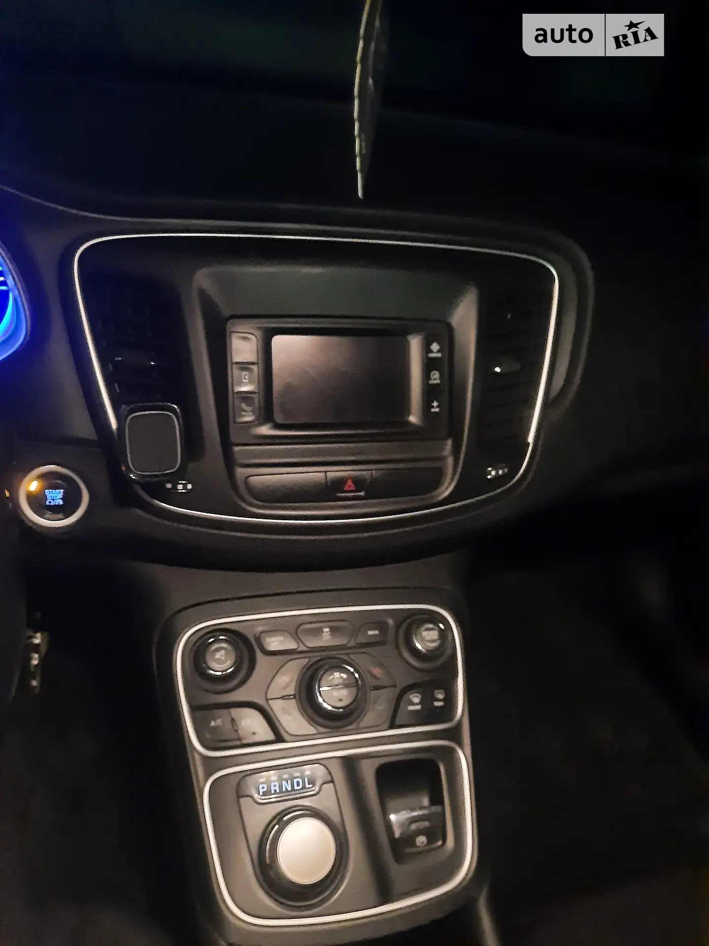 2014 Chrysler 200 - мініатюра 10