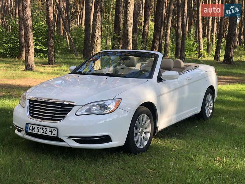 Кабриолет Chrysler 200 2012 в Житомире
