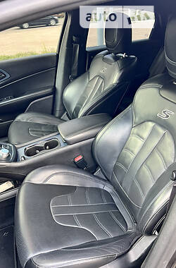 Седан Chrysler 200 2016 в 