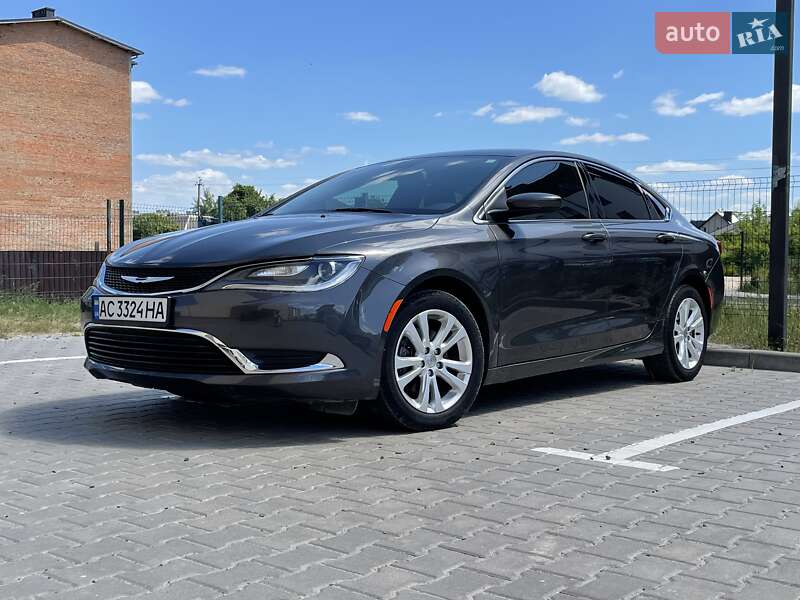 Седан Chrysler 200 2016 в Ковеле