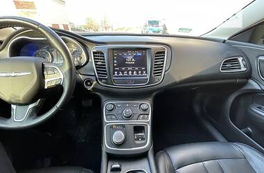 Седан Chrysler 200 2016 в Ковеле