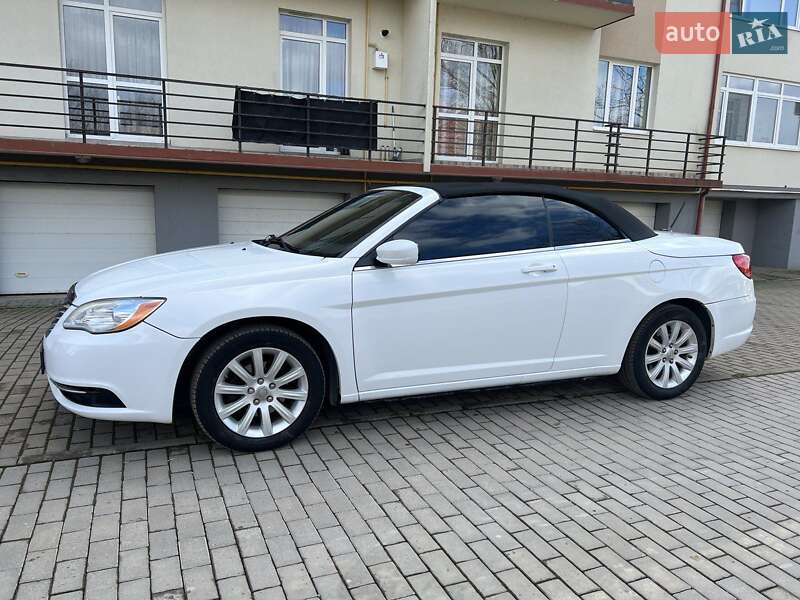 Кабріолет Chrysler 200 2011 в Києві