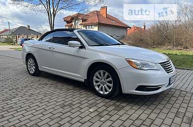 Кабриолет Chrysler 200 2011 в Киеве