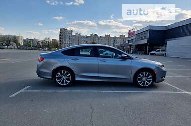 Седан Chrysler 200 2014 в 