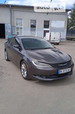 Седан Chrysler 200 2014 в Ровно