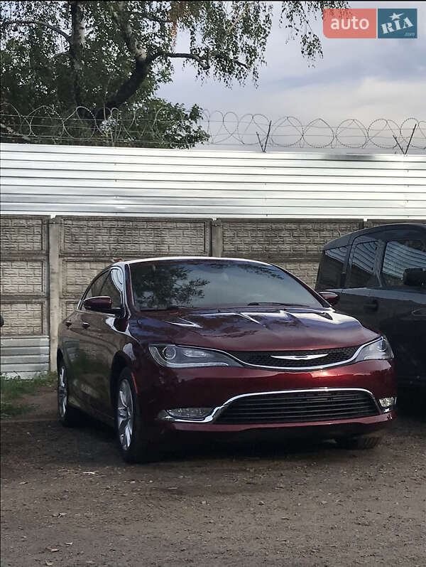 Chrysler 200 2015