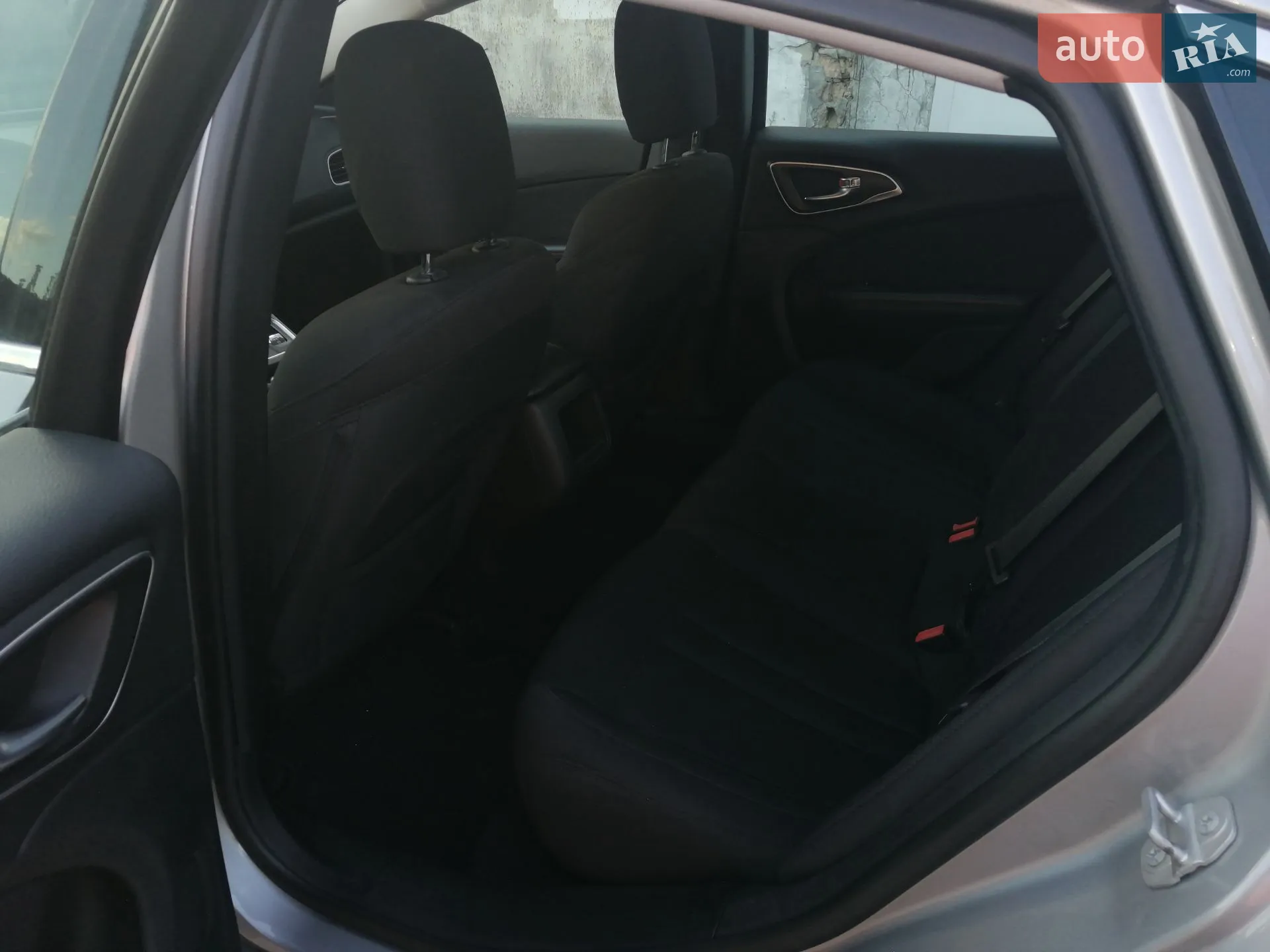 2014 Chrysler 200 - мініатюра 7