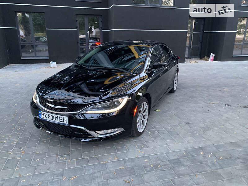 Седан Chrysler 200 2015 в 