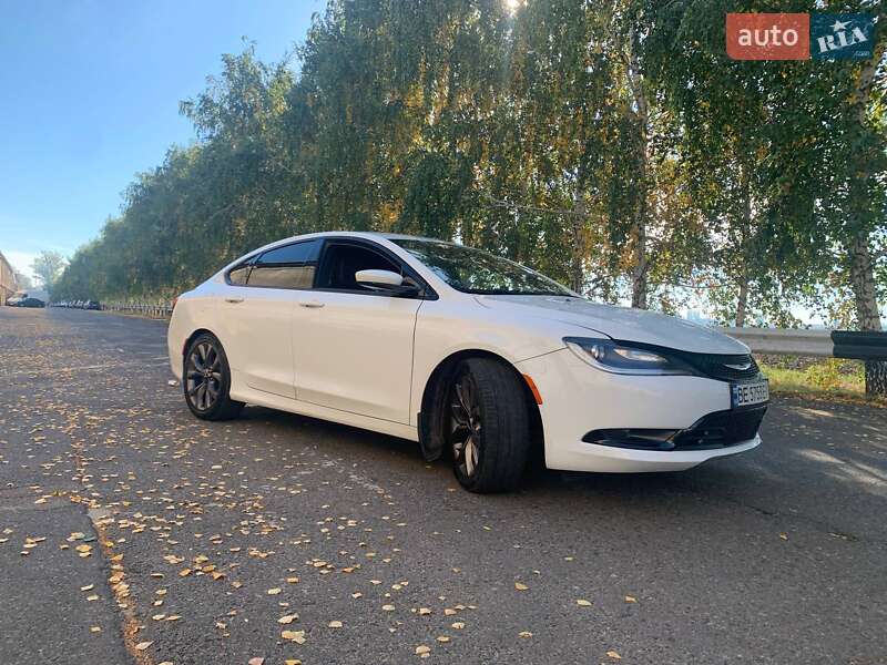 Седан Chrysler 200 2015 в Подільську