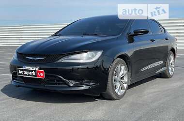 Седан Chrysler 200 2014 в Львове