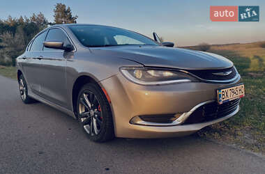 Седан Chrysler 200 2015 в 