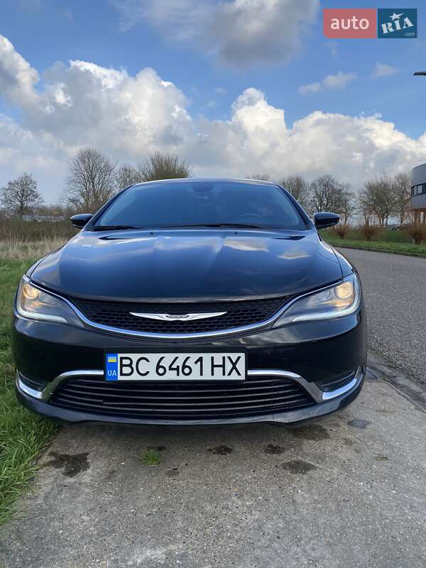 Chrysler 200 2016
