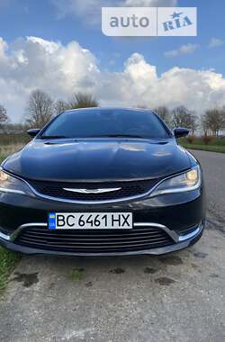 Седан Chrysler 200 2016 в Буську