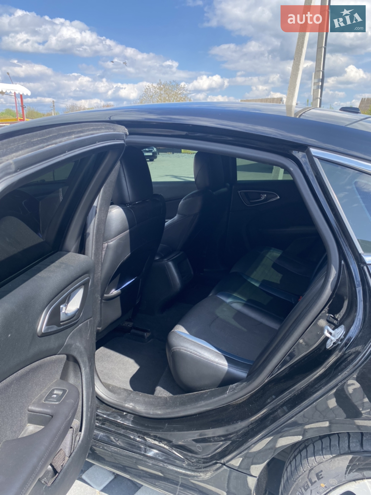 2015 Chrysler 200 - мініатюра 9